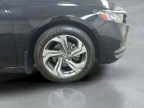 Used 2018 Honda Accord EX image 25
