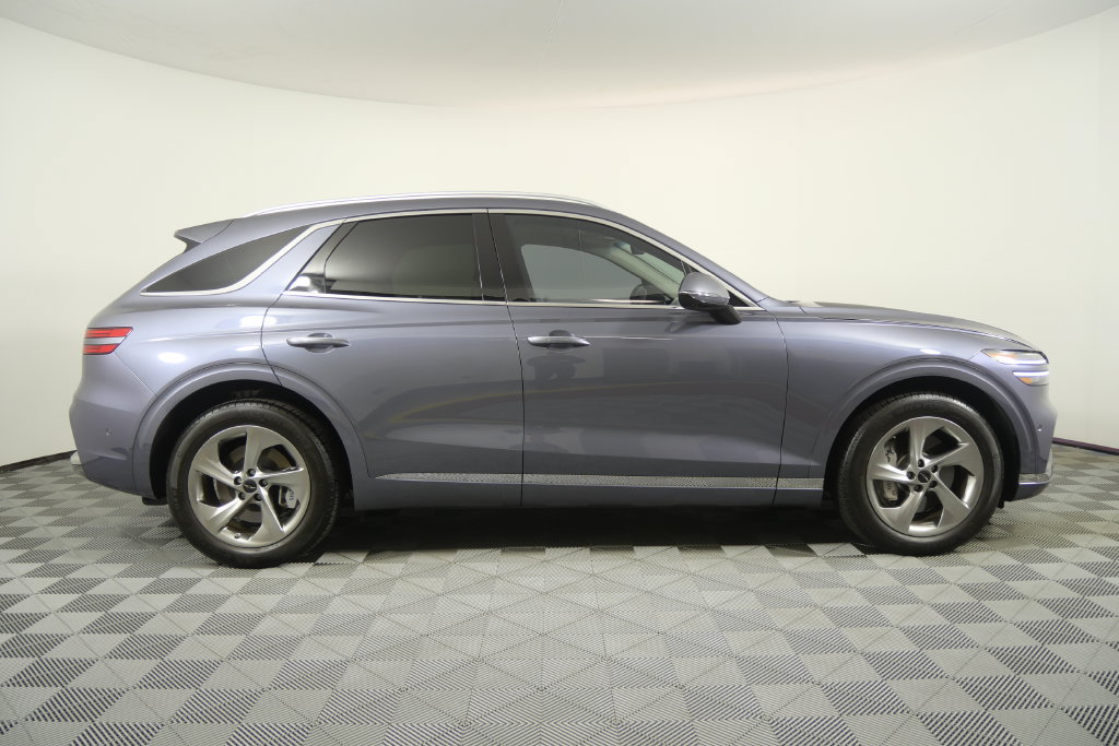 Used 2026 Genesis GV70 2.5T Advanced AWD/4WD image 3