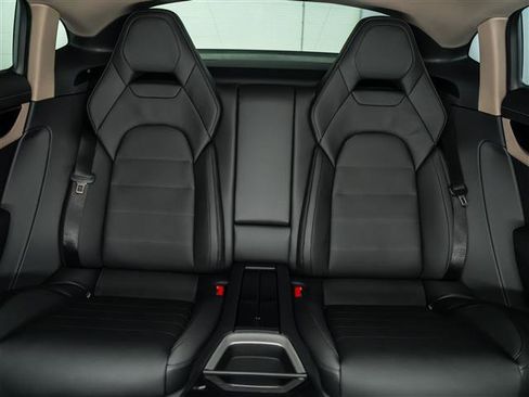 New 2026 Porsche Panamera 4S image 31