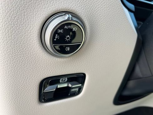 Used 2026 Mercedes-Benz GLC 300 4MATIC image 25