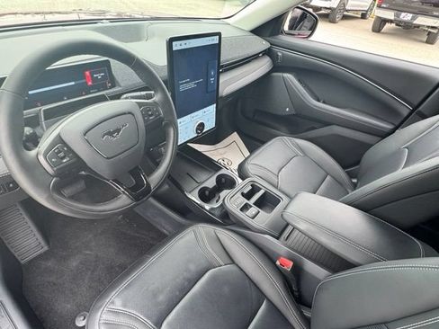 Used 2025 Ford Mustang Mach-E Premium AWD/4WD image 4