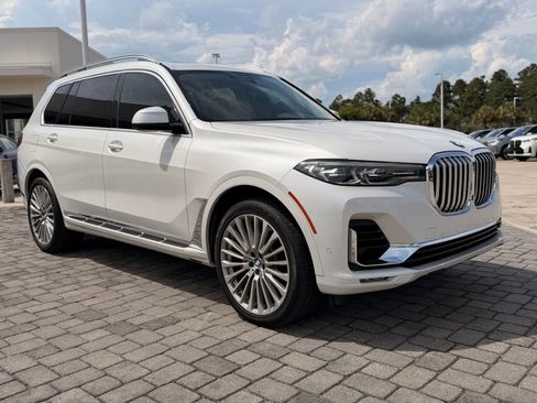 Used 2020 BMW X7 xDrive40i w/ Luxury Seating Package AWD/4WD image 7