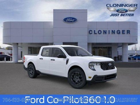 New 2025 Ford Maverick XLT w/ XLT Luxury Package image 9