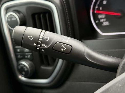 Used 2021 Chevrolet Silverado 1500 LT Trail Boss w/ Convenience Package II image 23