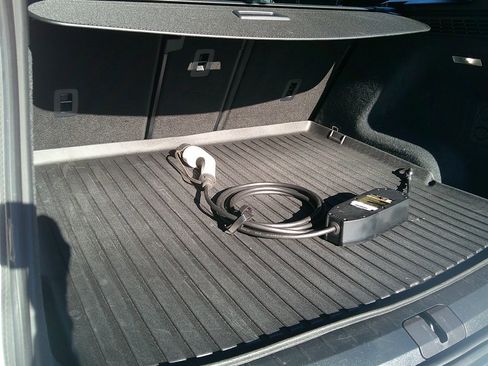 Used 2023 Fisker Ocean One image 28