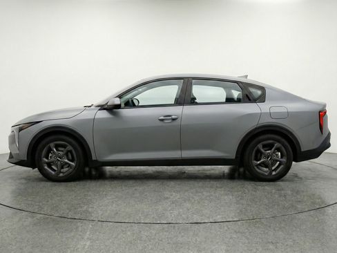 Used 2025 Kia K4 LXS FWD image 5