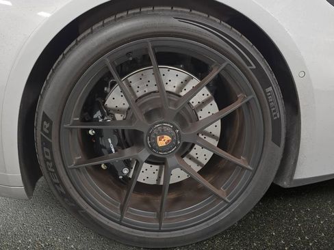 Certified 2025 Porsche 911 Carrera 4 GTS AWD/4WD image 28