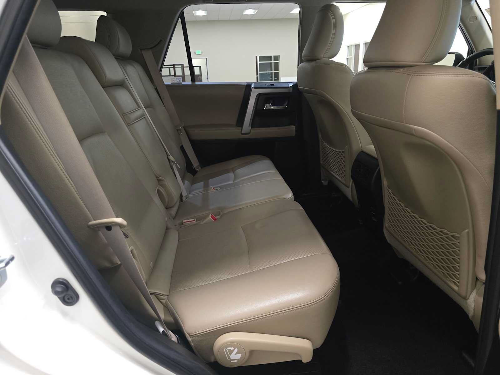 Used 2015 Toyota 4Runner Limited AWD/4WD image 26