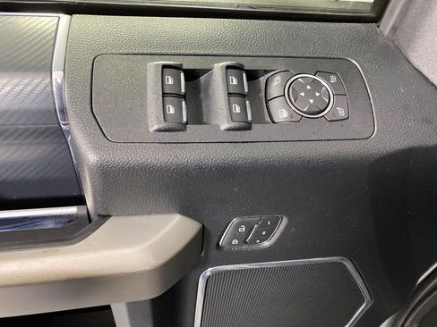 Used 2019 Ford F150 Lariat w/ Equipment Group 502A Luxury image 11