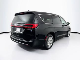 Used 2024 Chrysler Pacifica Touring-L FWD video 2
