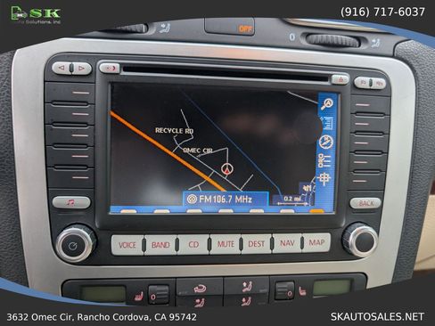 Used 2008 Volkswagen Eos Lux FWD image 23