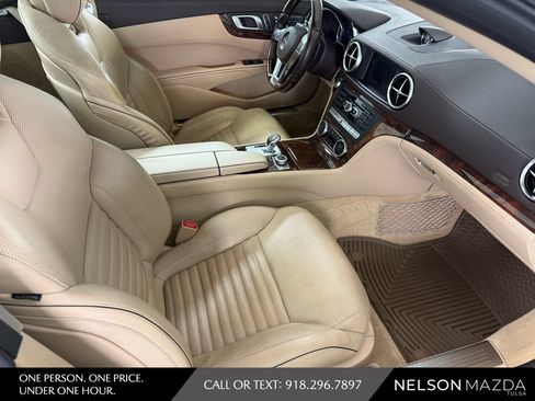 Used 2014 Mercedes-Benz SL 550 image 36