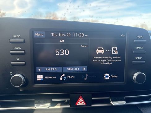 Used 2023 Hyundai Elantra SEL w/ Preferred Accessory Package image 18