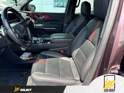 Used 2024 Chevrolet Traverse RS w/ LPO, Floor Liner Package AWD/4WD image 15