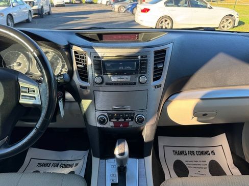 Used 2012 Subaru Outback 2.5i Premium AWD/4WD image 20