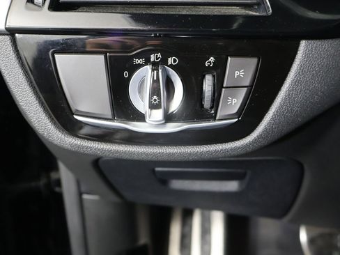 Used 2018 BMW 640i Gran Turismo xDrive image 37