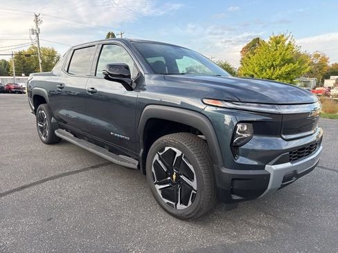 New 2026 Chevrolet Silverado EV LT w/ Premium Package image 9