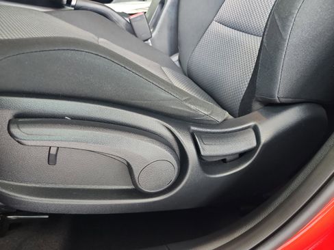 Used 2022 Kia Soul LX w/ Technology Package FWD image 14