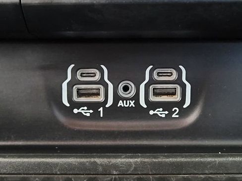 Used 2024 RAM 1500 Laramie image 13