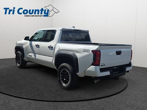 Certified 2026 Toyota Tacoma TRD Off-Road AWD/4WD image 5