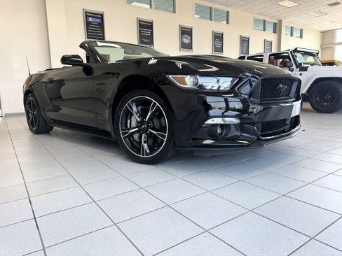 Used 2017 Ford Mustang GT Premium image 10