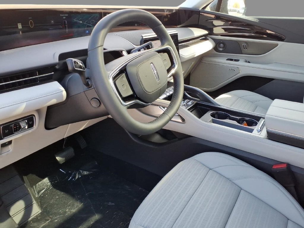 New 2026 Lincoln Nautilus Reserve w/ Jet Appearance Package AWD/4WD image 14