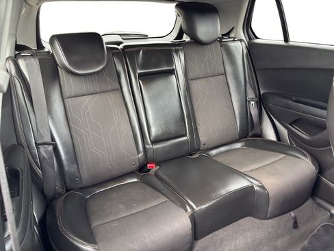 Used 2017 Chevrolet Trax LT w/ LT Convenience Package image 23