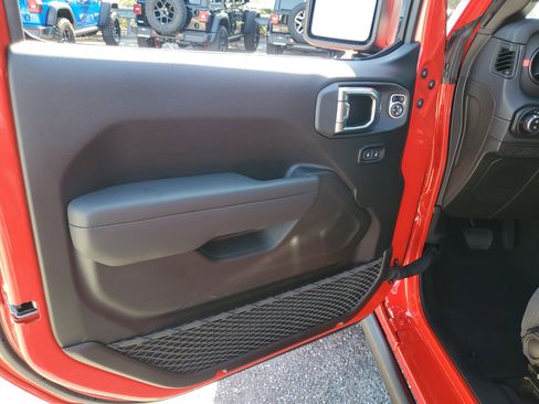 New 2026 Jeep Gladiator Rubicon image 12