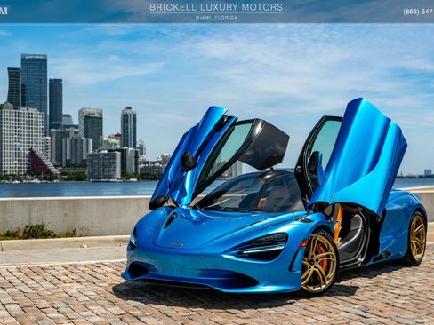 Used 2025 McLaren 750S RWD image 2
