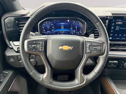 Certified 2023 Chevrolet Silverado 1500 High Country w/ Technology Package image 10