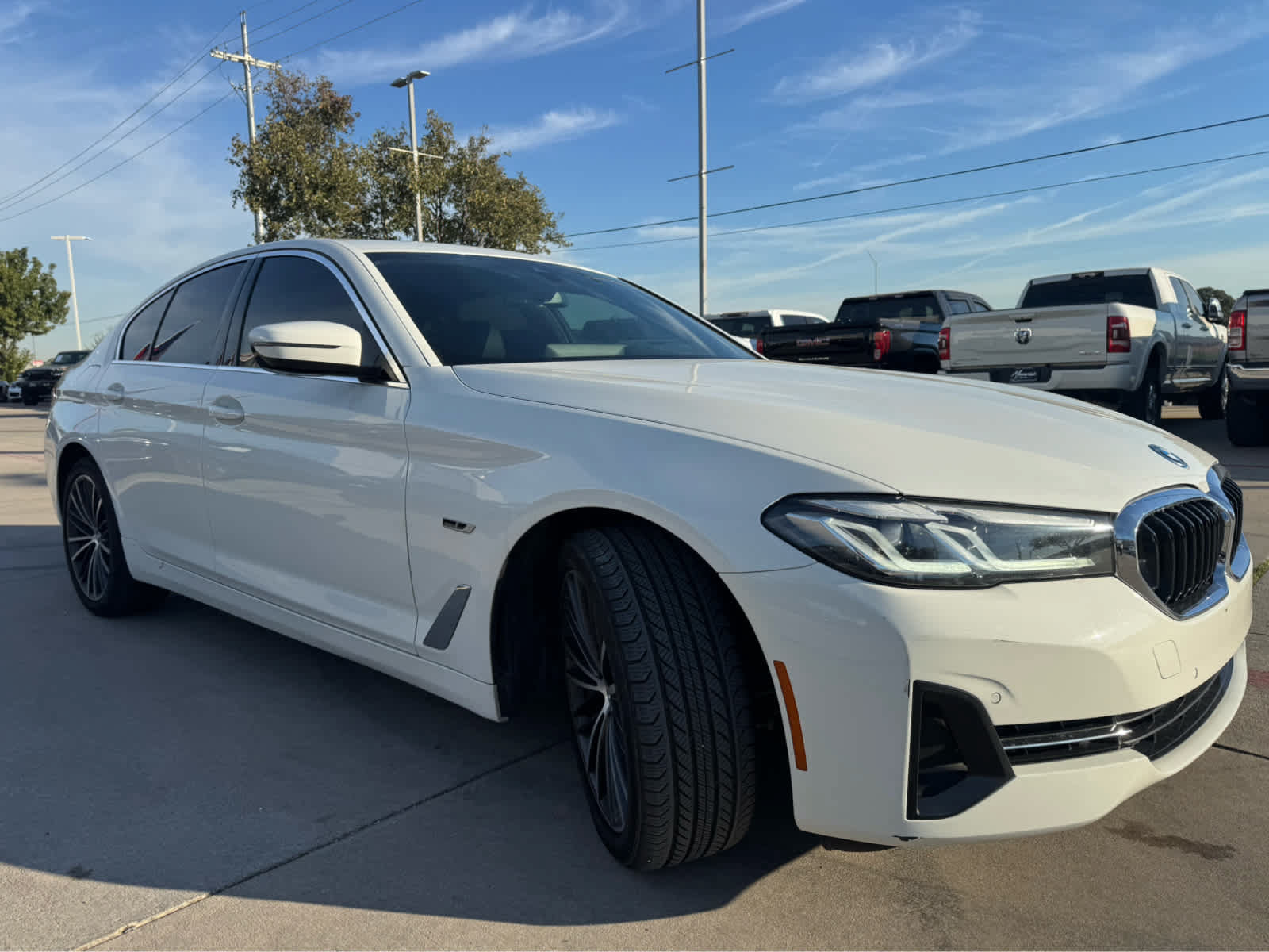 Used 2023 BMW 530e RWD image 4