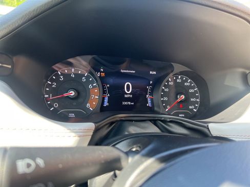 Used 2023 Jeep Compass Limited image 27