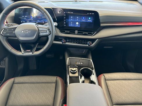 New 2026 Chevrolet Equinox RS w/ Convenience Package III AWD/4WD image 14