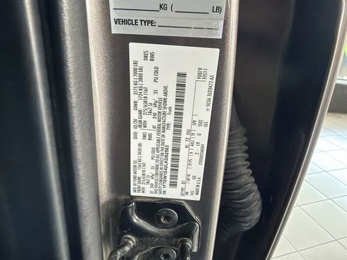 Used 2020 Ford F150 XLT w/ Equipment Group 302A Luxury AWD/4WD image 25
