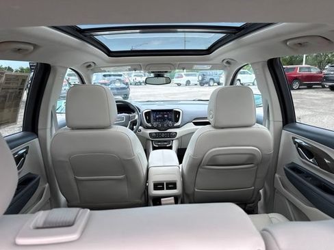 Used 2023 GMC Terrain Denali w/ Denali Premium Package AWD/4WD image 22