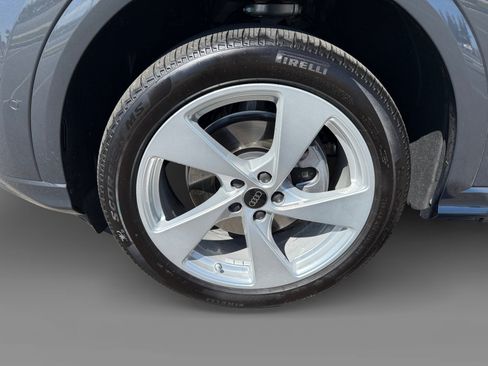 Certified 2025 Audi Q5 Premium Plus AWD/4WD image 9