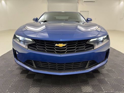 Used 2019 Chevrolet Camaro LT RWD image 2