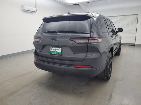 Used 2022 Jeep Grand Cherokee L Laredo image 7