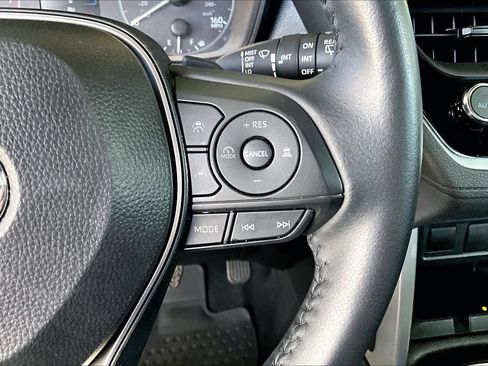 Used 2024 Toyota Corolla Cross SE image 23