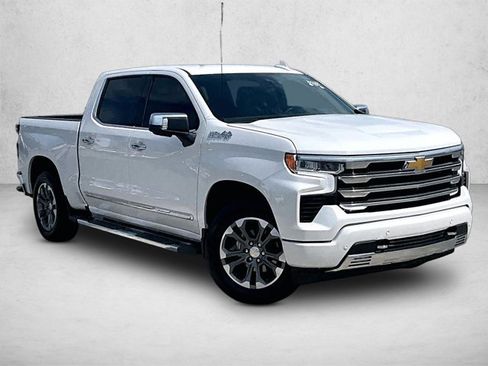 Used 2025 Chevrolet Silverado 1500 High Country w/ Technology Package RWD image 12