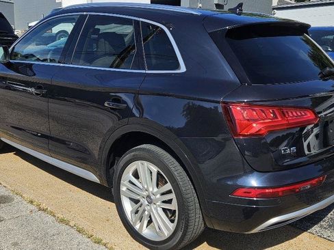 Used 2018 Audi Q5 2.0T Premium Plus w/ Premium Plus Package AWD/4WD image 6