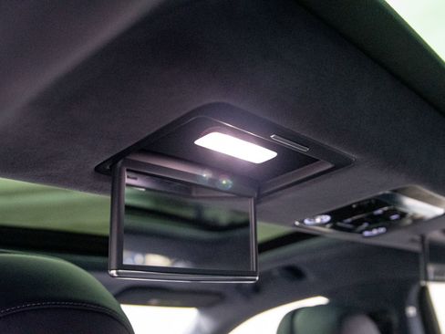 Used 2024 Bentley Flying Spur S V8 AWD/4WD image 36