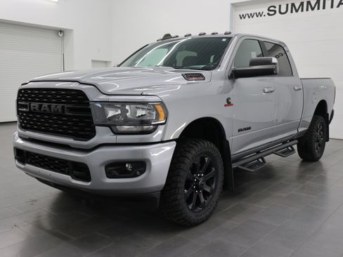 Used 2022 RAM 2500 Big Horn w/ Night Edition AWD/4WD image 7