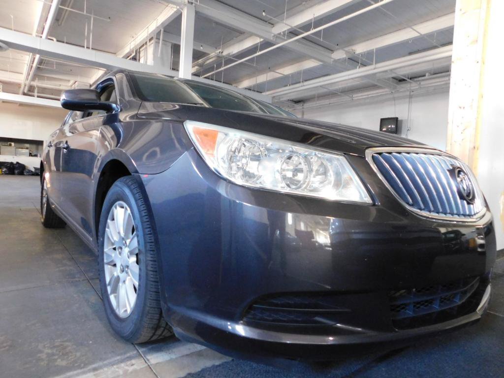 Used 2013 Buick LaCrosse FWD image 12