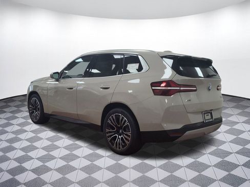 Used 2025 BMW X3 xDrive30i w/ Premium Package image 3