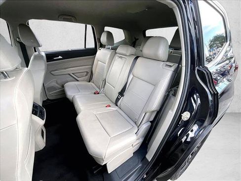 Used 2023 Volkswagen Atlas SE w/ Black Wheel Package FWD image 26