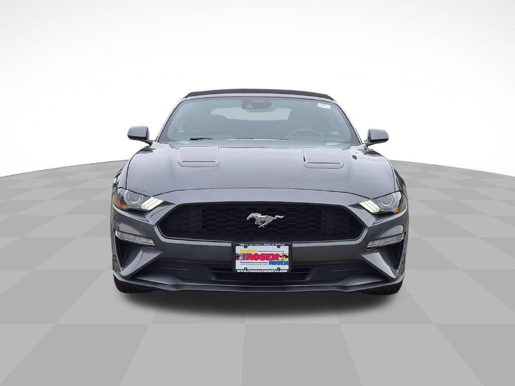 Used 2022 Ford Mustang Convertible RWD image 8