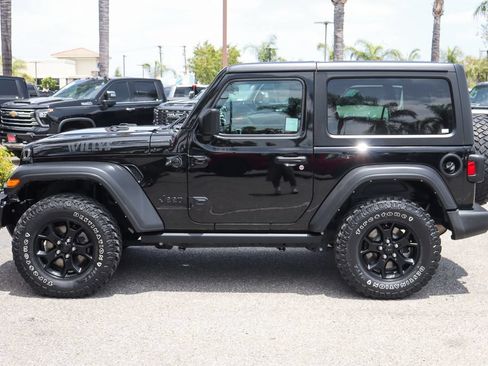 Used 2022 Jeep Wrangler Sport AWD/4WD image 5