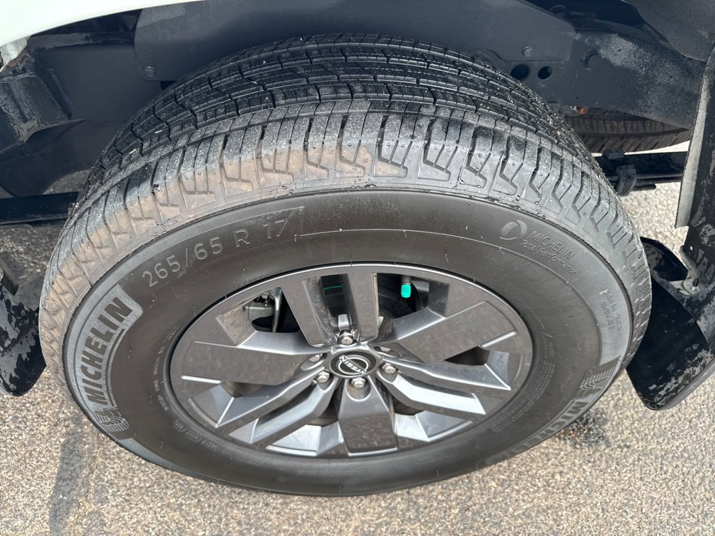 Used 2025 Nissan Frontier SV RWD image 39