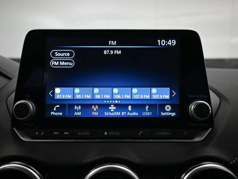 Used 2025 Nissan Sentra SV FWD image 17